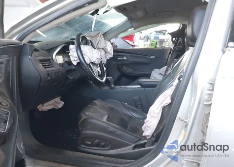 2019 Chevrolet Impala Premier из США, поврежденный, VIN 2G1105S3XK9123153